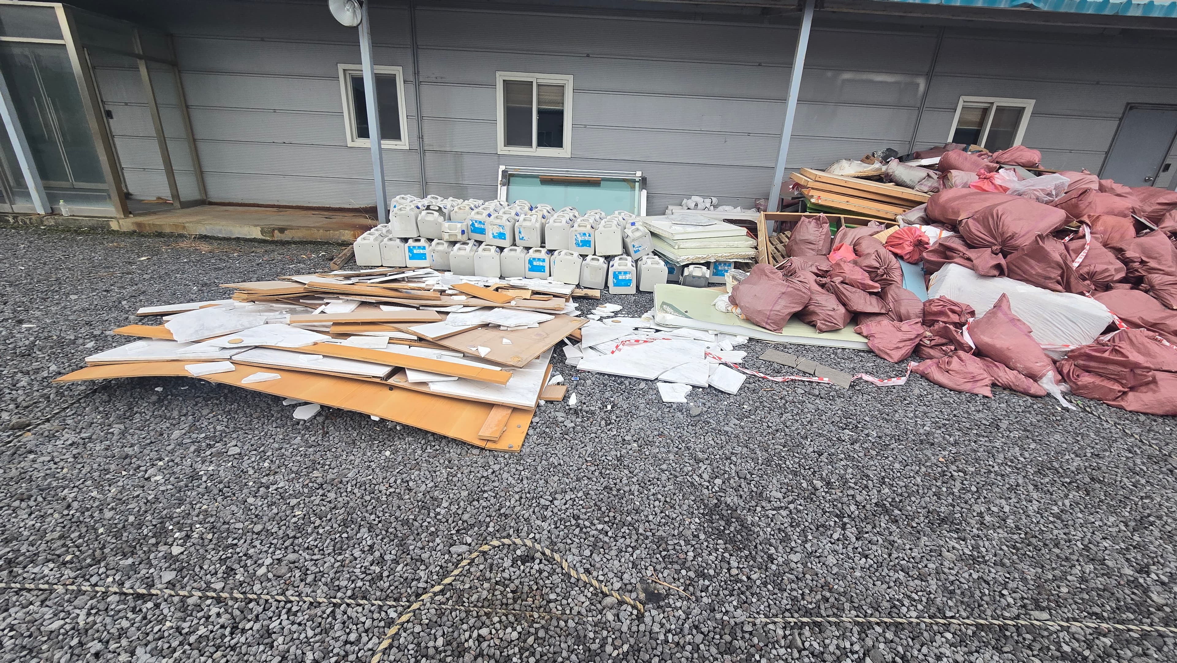 철거 작업 사진 5